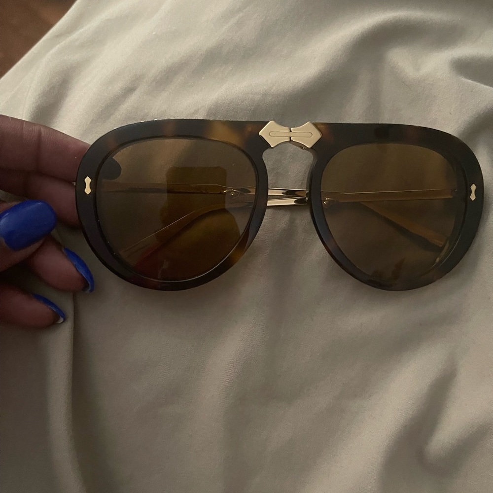 Gucci aviator sunglasses